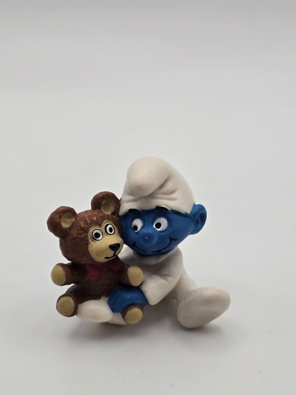 Smurf Baby With Teddy Bear PVC Figure Peyo Schleich